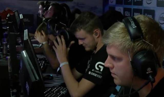 更在严寒干 更在严寒干