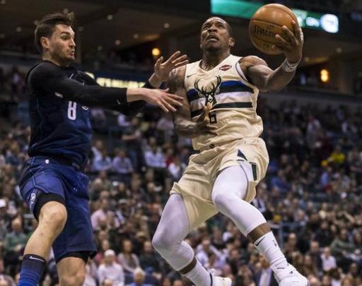 为球迷们注 为球迷们注