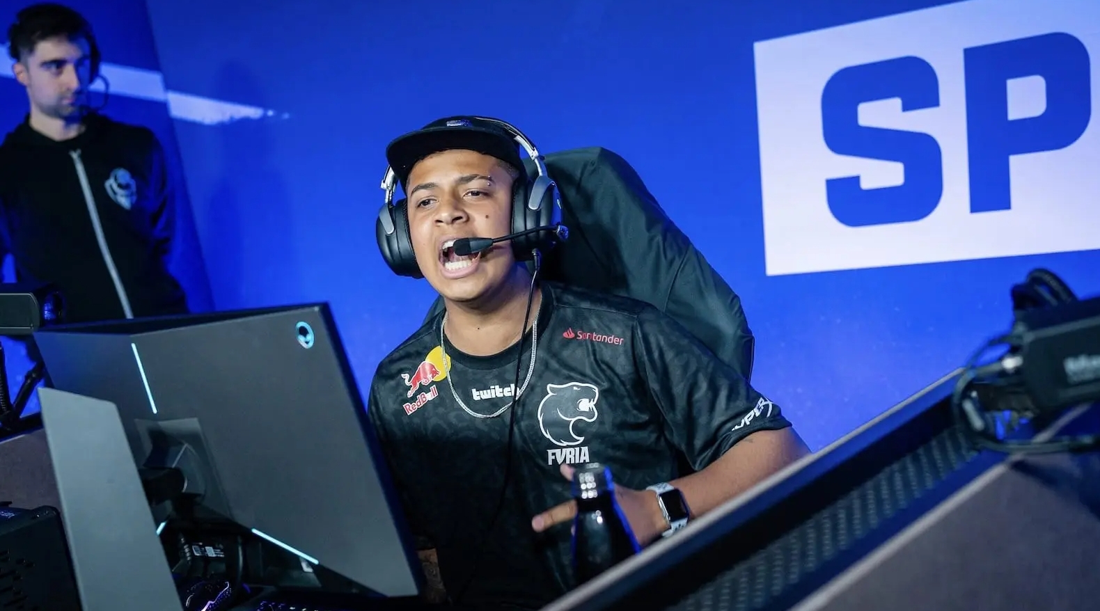 竞技项目中 竞技项目中