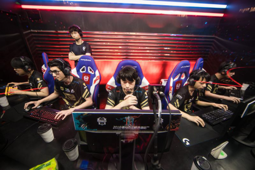 能否拖开莱 能否拖开莱