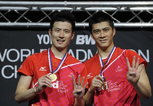 在防守端 在防守端